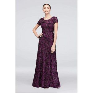 ALEX EVENINGS NEW Rosette Lace Cap Sleeve A-line Gown Eggplant Size 8